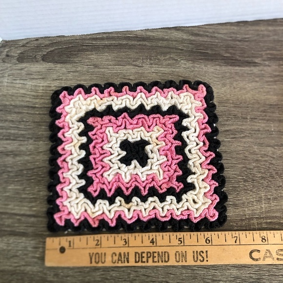 Vtg Crocheted Pot Holder/Hot Pads - Picture 5 of 13